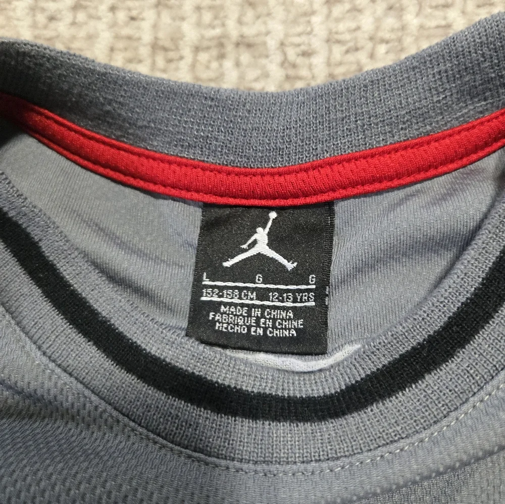 Jordan Kids Gray Sleeveless Top - Picture 3 of 4